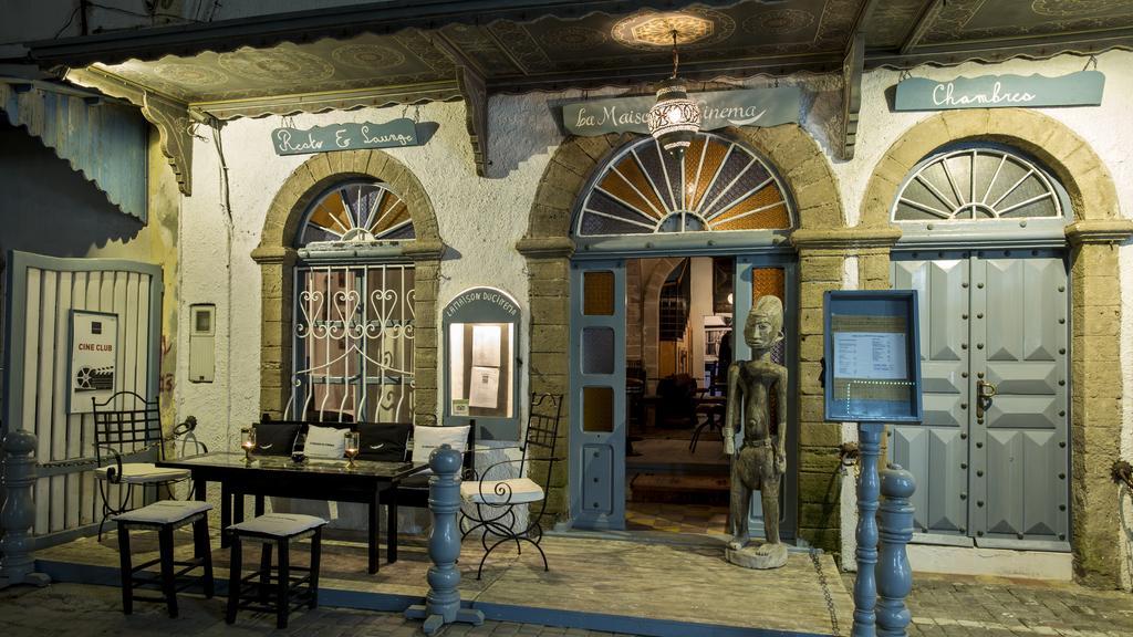 La Maison Du Cinema Szavíra Kültér fotó